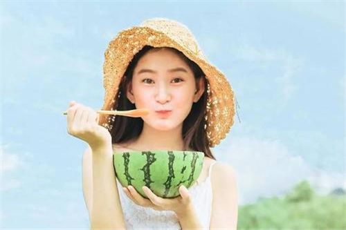 把男朋友伤害的很深怎么挽回，挽回男友要抓住他的心