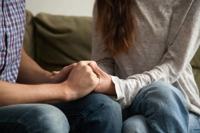网恋分手了该怎么挽回男朋友？只需要给他一点温暖
